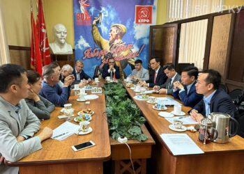 В Иркутске сегодня прошла встреча представителей Иркутского государственного университета и университета Халонг Провинции Куангнинь (Республики Вьетнам)
