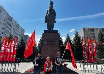 В Иркутске коммунисты почтили память героев Великой Отечественной войны