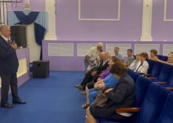 Левченко в Братске: вопросы о ГЭС и ветеранах труда.