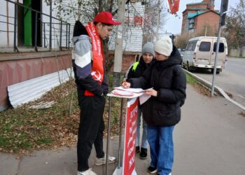 Иркутск: Народный референдум Октябрьского райкома – голосование продолжается