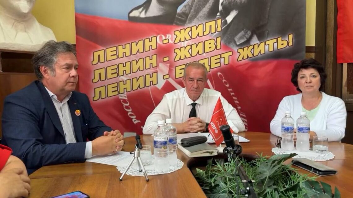 Сегодня нашему товарищу Николаю Николаевичу Платошкину исполнилось 60 лет.