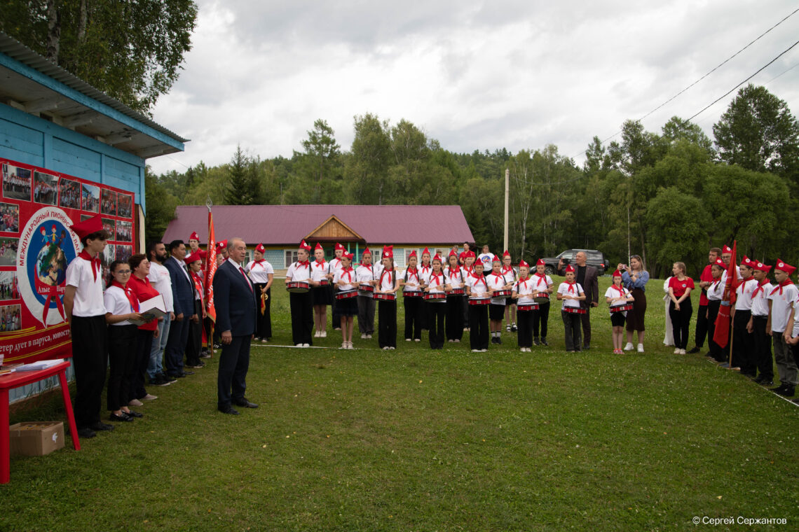 «Алые паруса» состоялось официальное открытие 25-го сезона.