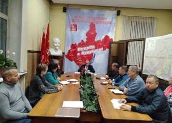 Сергей Левченко провел семинар с партийным активом по вопросам социально-экономического развития Иркутской области